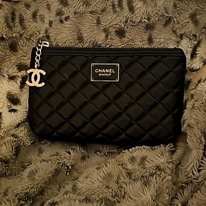 ☆CHANEL☆ Quilted Cosmetic Bag☆